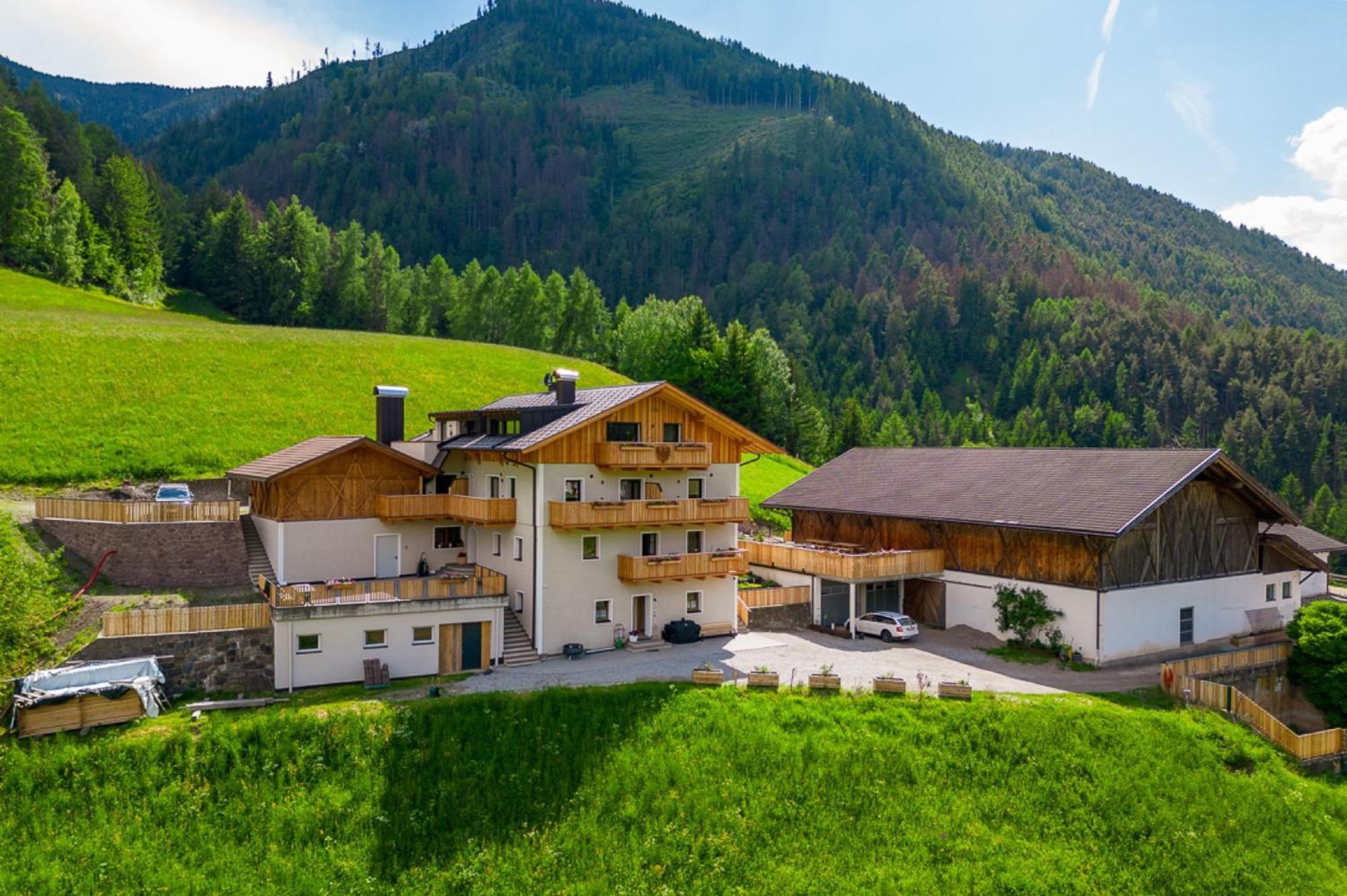 Planerhof Apartment Edelweiss Funes  Kültér fotó